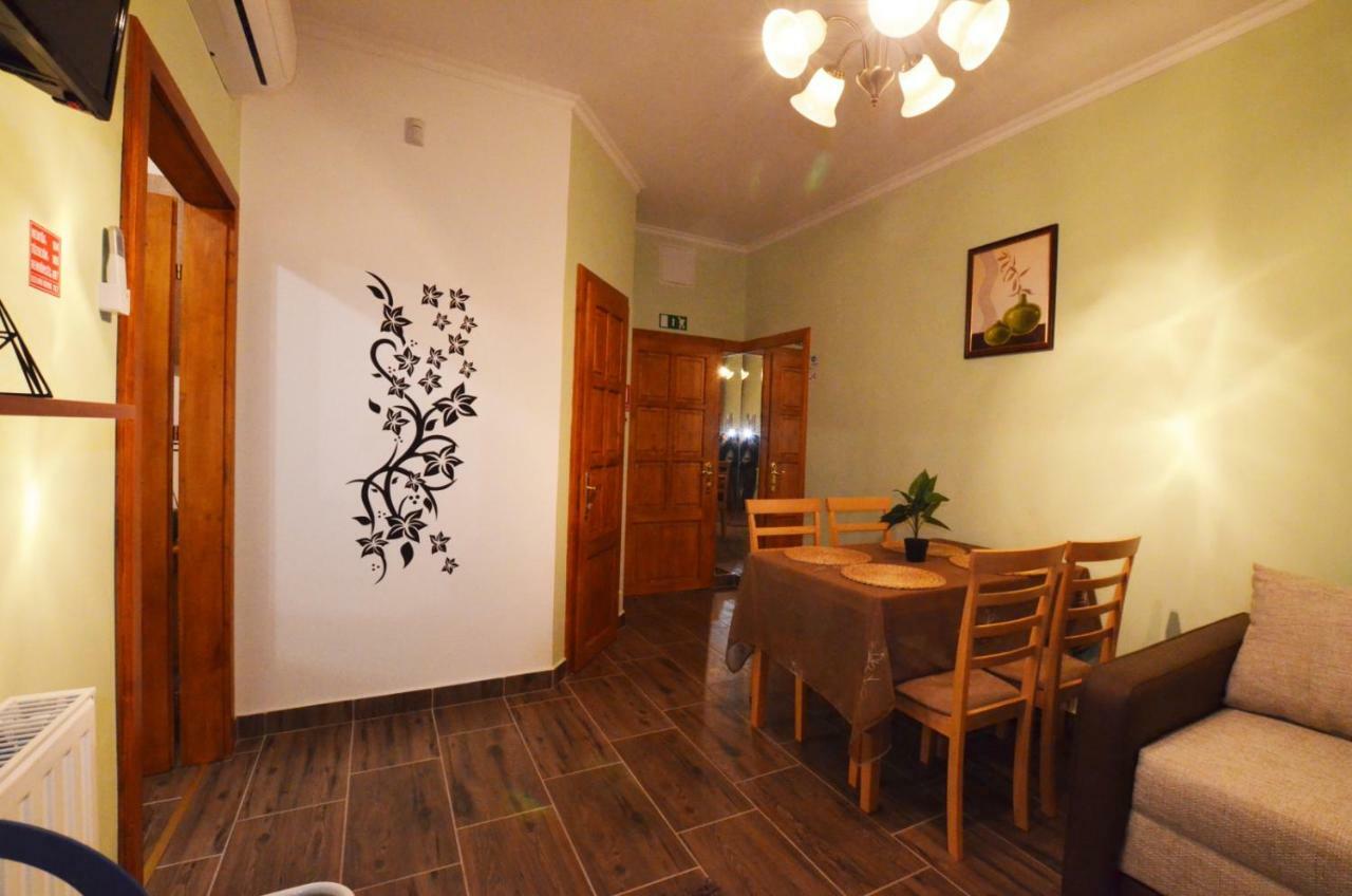 شقة Bathory Apartman إغير المظهر الخارجي الصورة