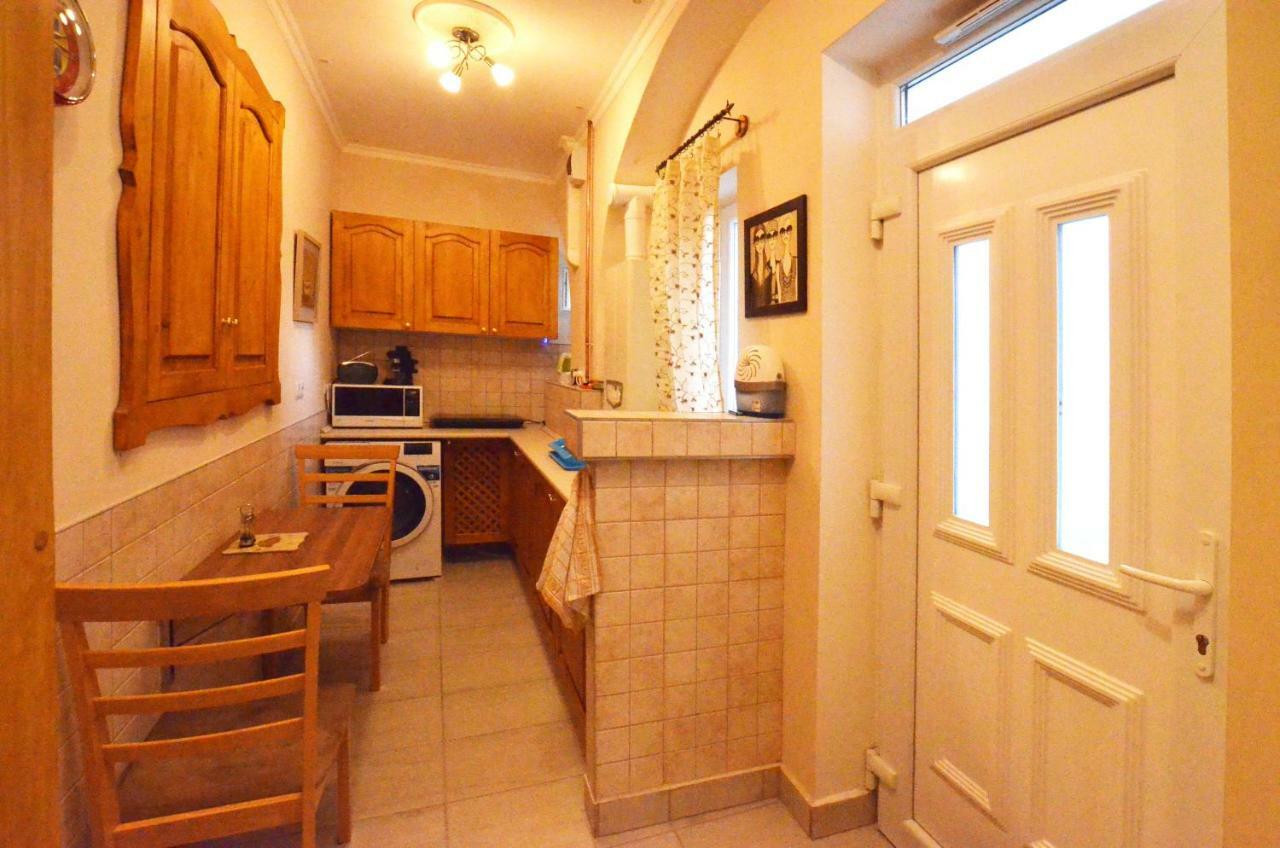 شقة Bathory Apartman إغير المظهر الخارجي الصورة
