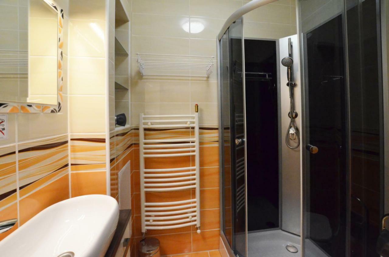 شقة Bathory Apartman إغير المظهر الخارجي الصورة