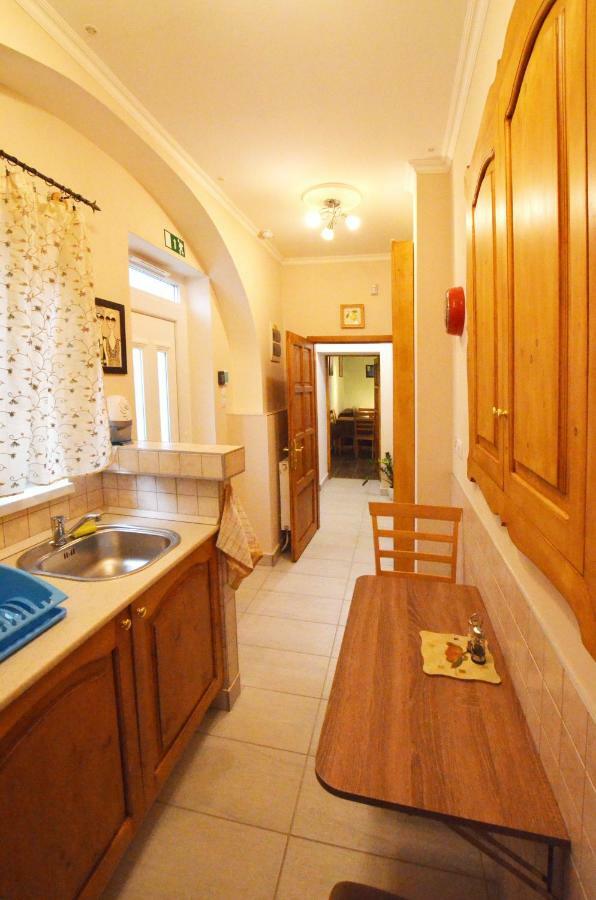 شقة Bathory Apartman إغير المظهر الخارجي الصورة